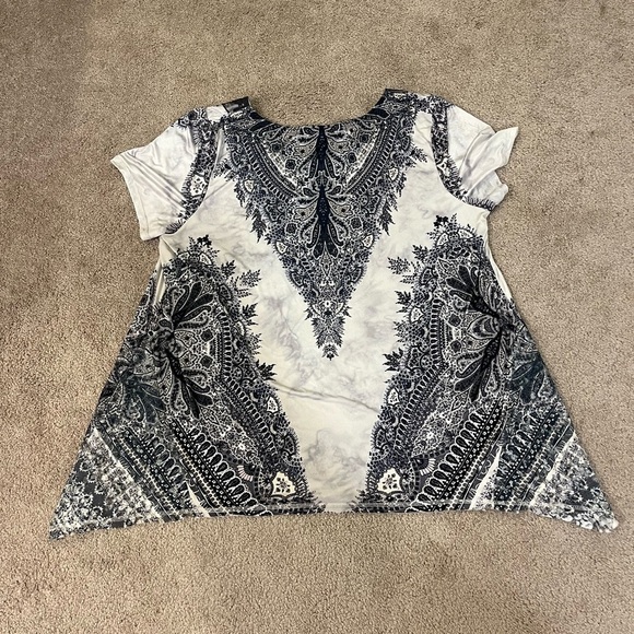 Unity World Wear Blouse - Picture 6 of 9